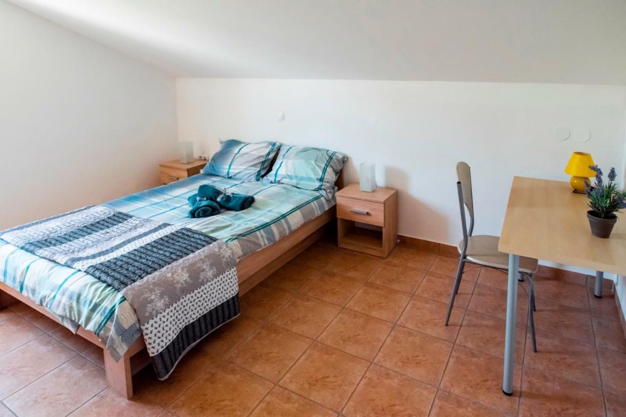 Lavanda Apartments&Studios Pinezici  Bagian luar foto