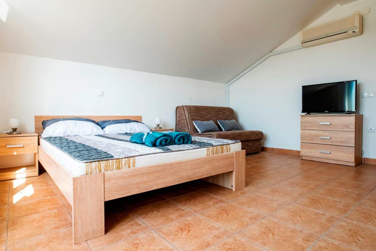 Lavanda Apartments&Studios Pinezici  Bagian luar foto