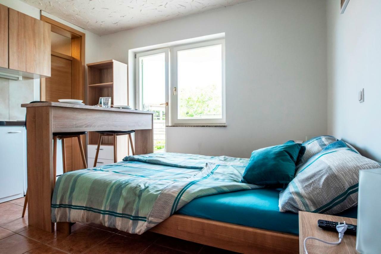 Lavanda Apartments&Studios Pinezici  Bagian luar foto
