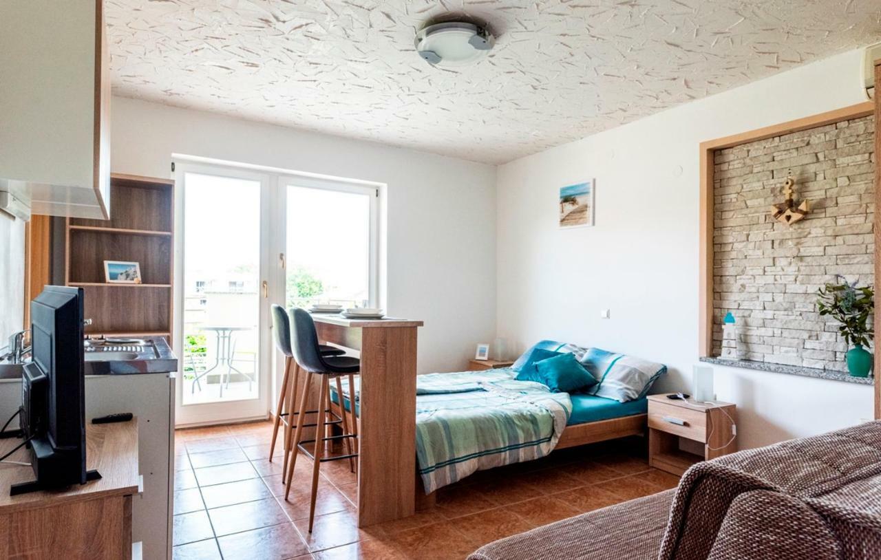 Lavanda Apartments&Studios Pinezici  Bagian luar foto